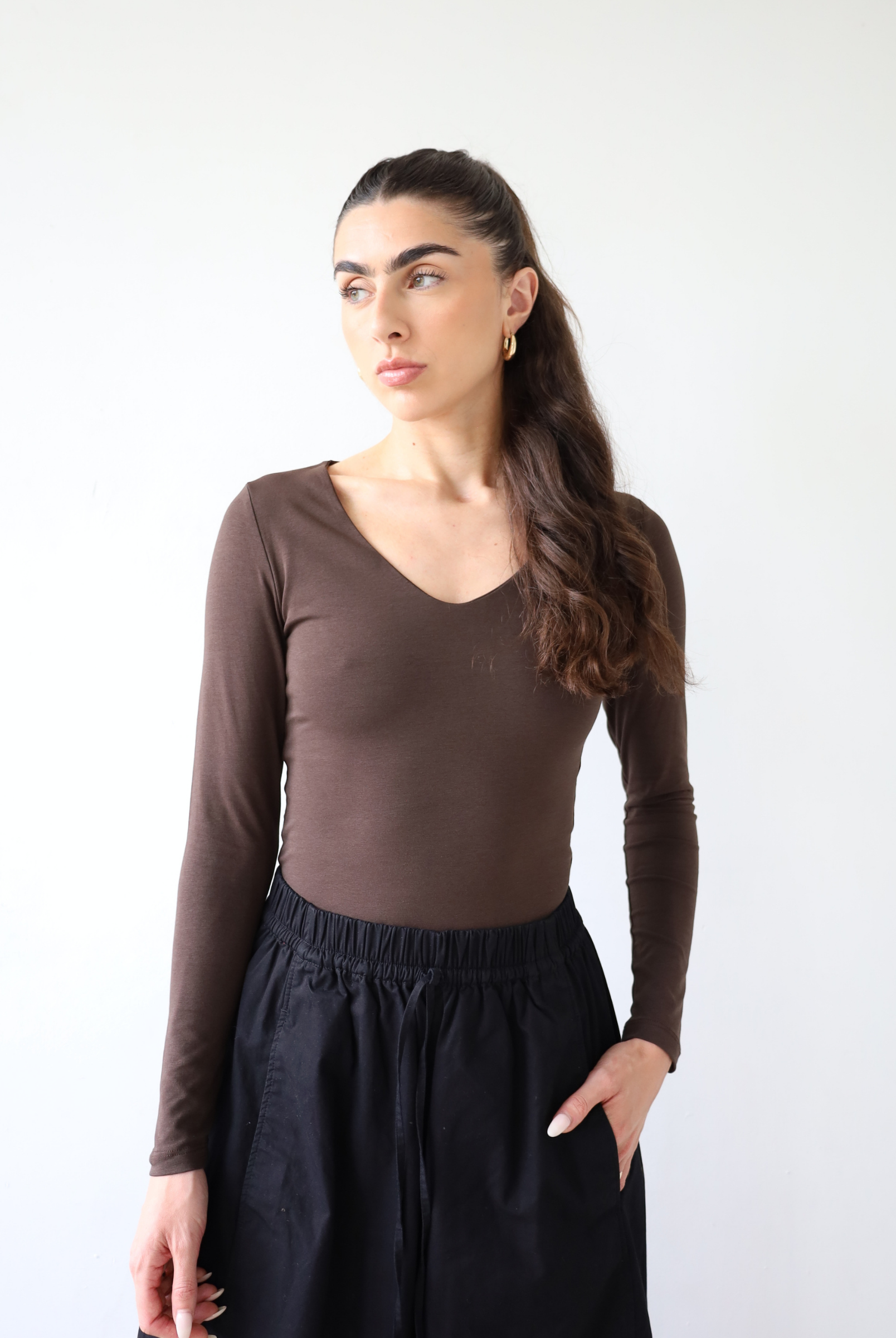 Organic cotton long sleeve v-neck t-shirt, dark brown, front