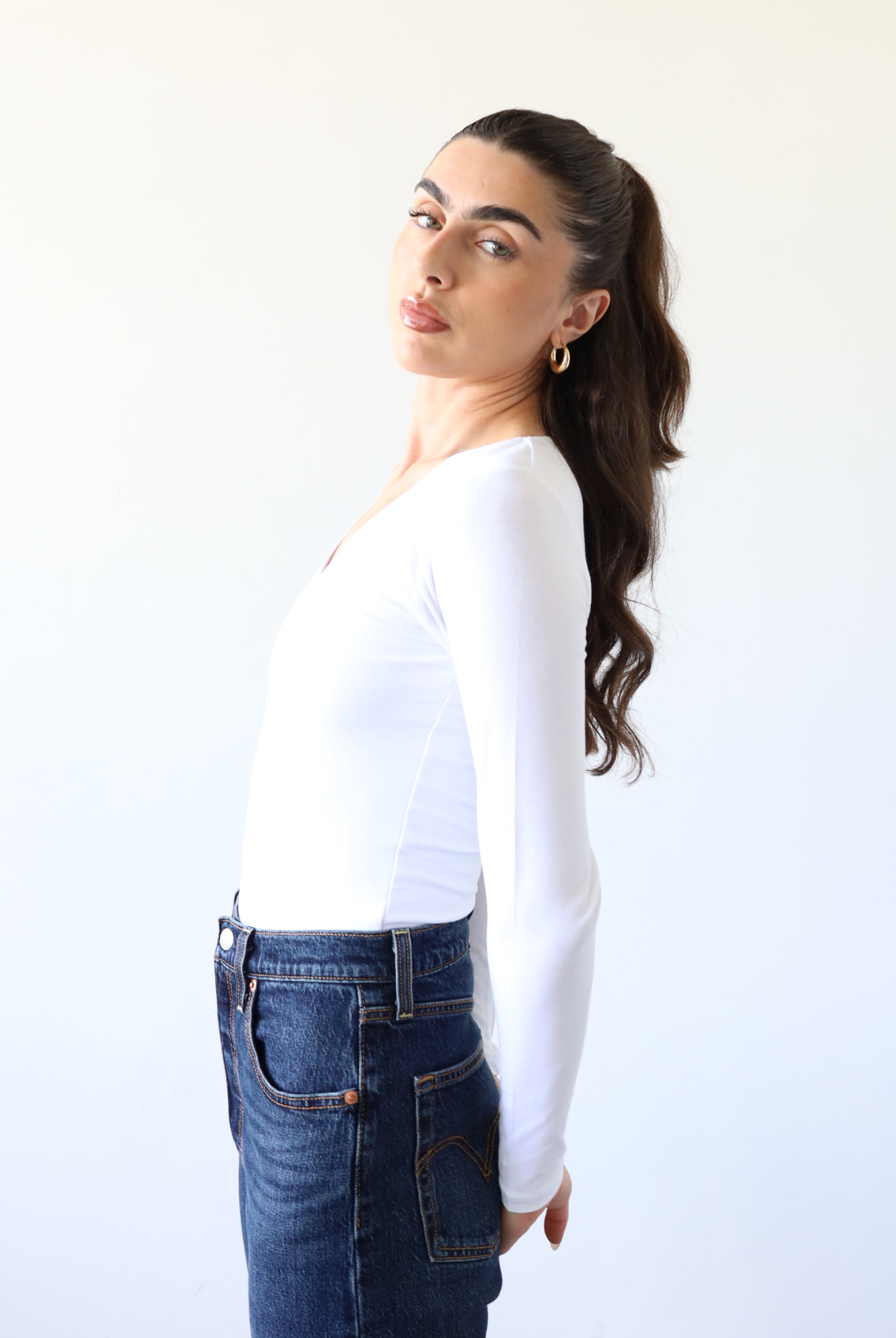 organic cotton v-neck long sleeve t-shirt, white, side