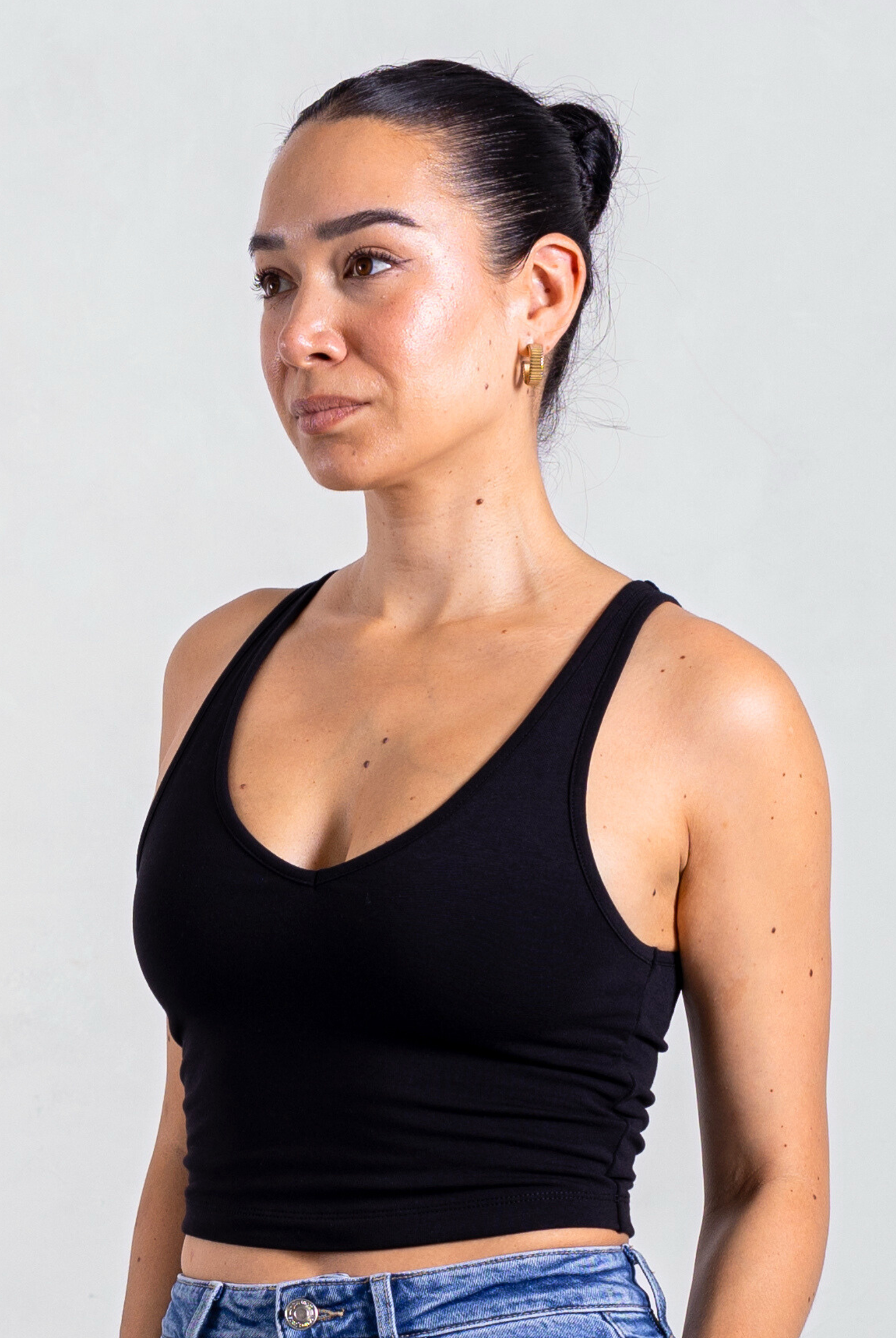 Side, V-neck Cropped Tank, Black