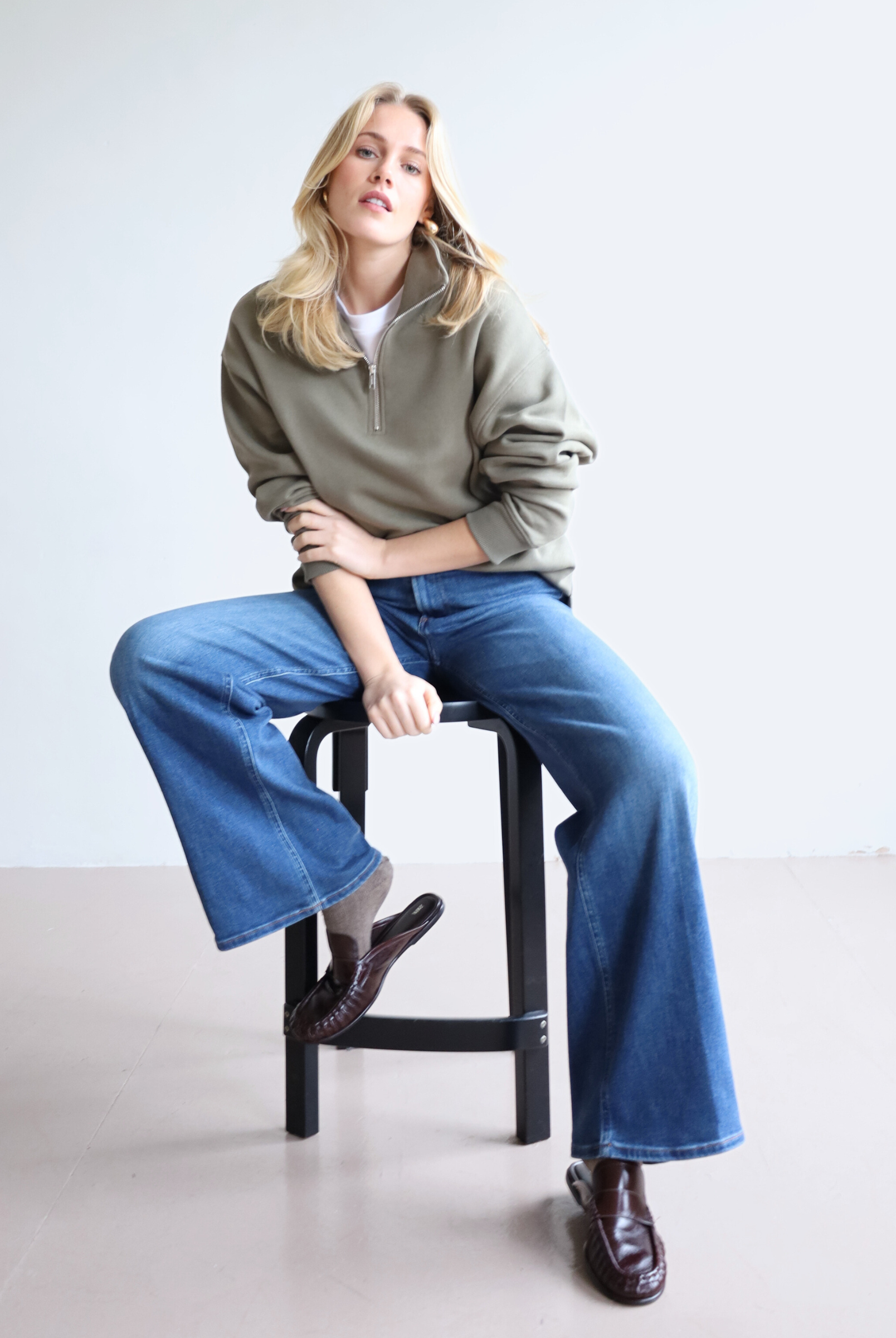 Organic cotton quarter zip sweatshirt, Olive green, front