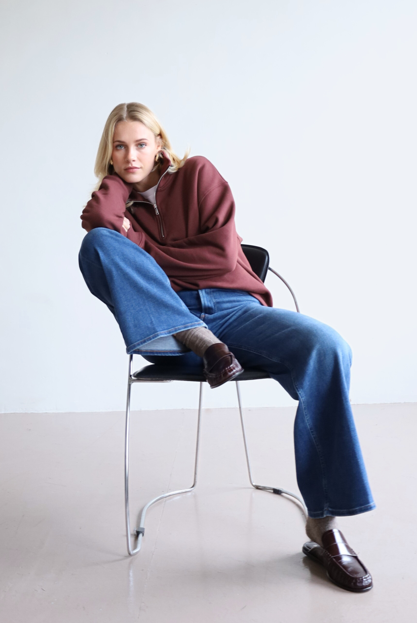 Organic cotton quarter zip sweatshirt, burgundy, front