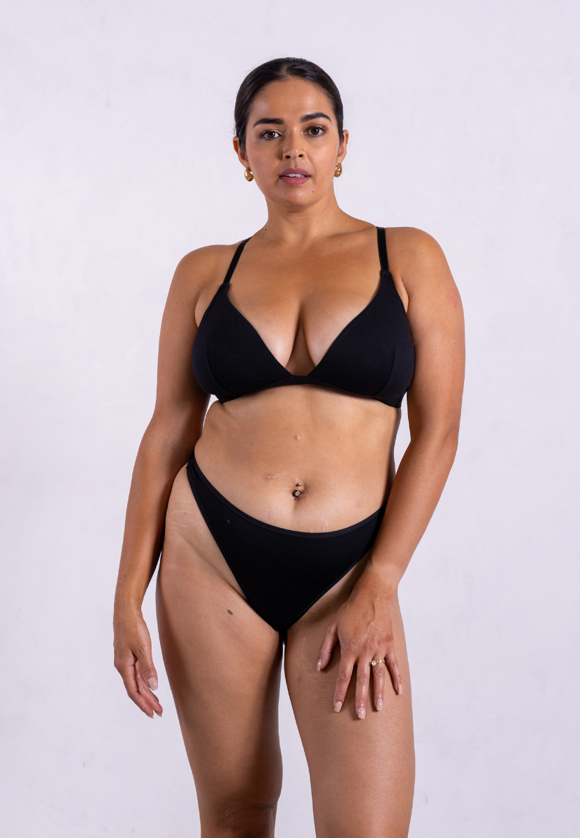 Wireless triangle bra black