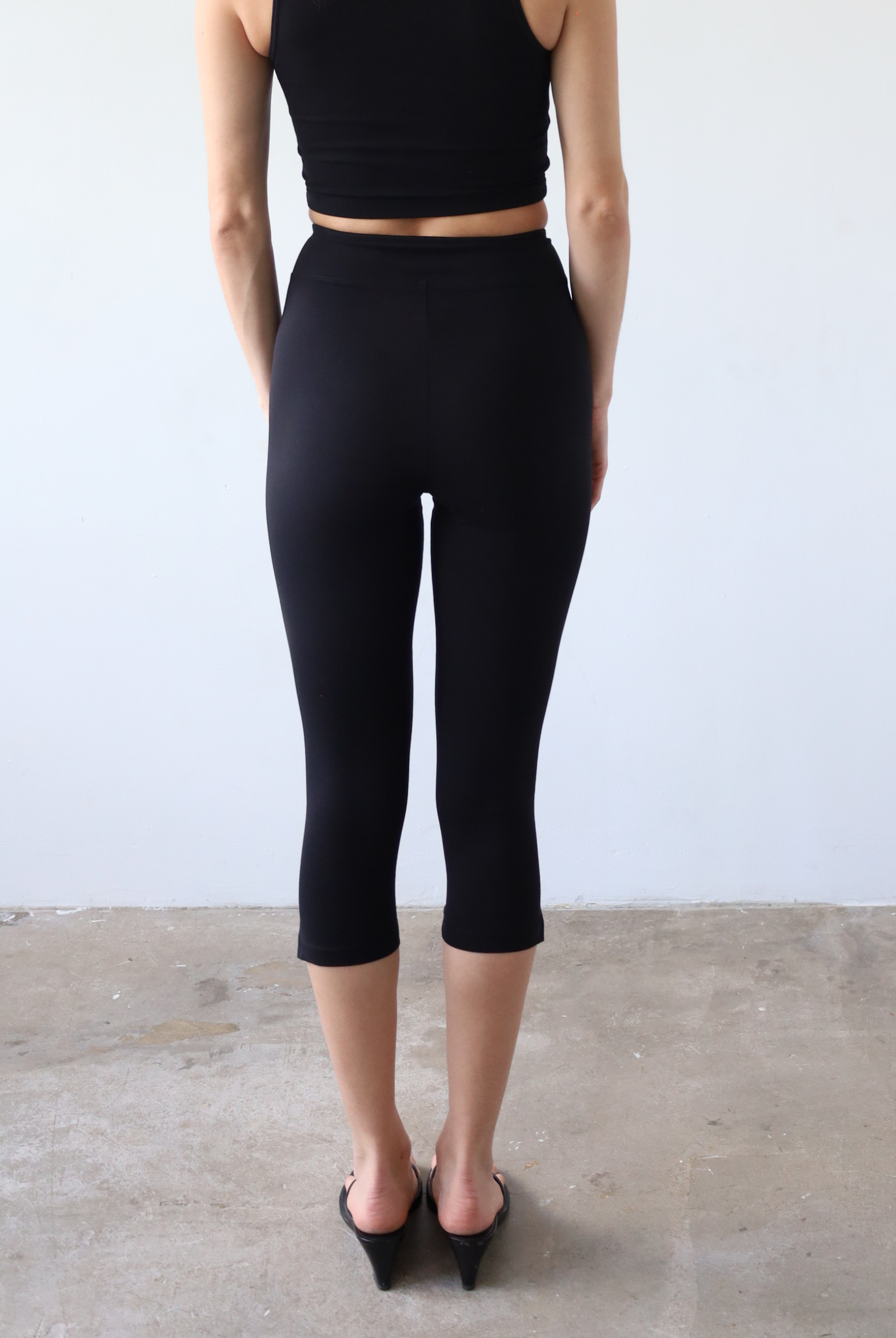 Organic cotton Capri Leggings, black, back