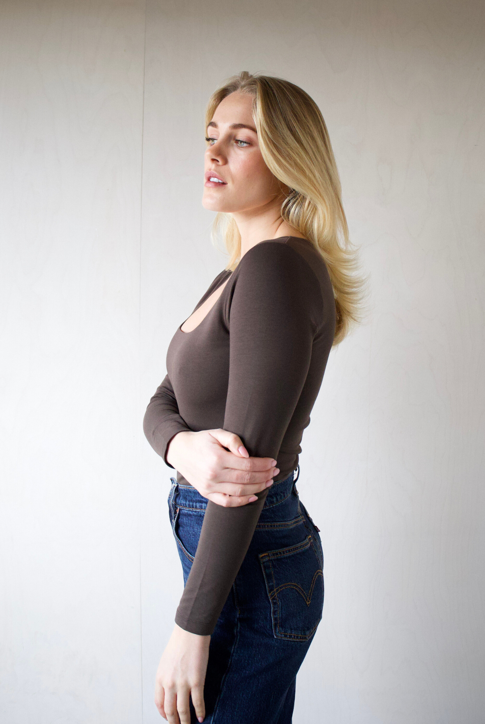 Organic cotton square-neck long sleeve T-shirt, Brown, side