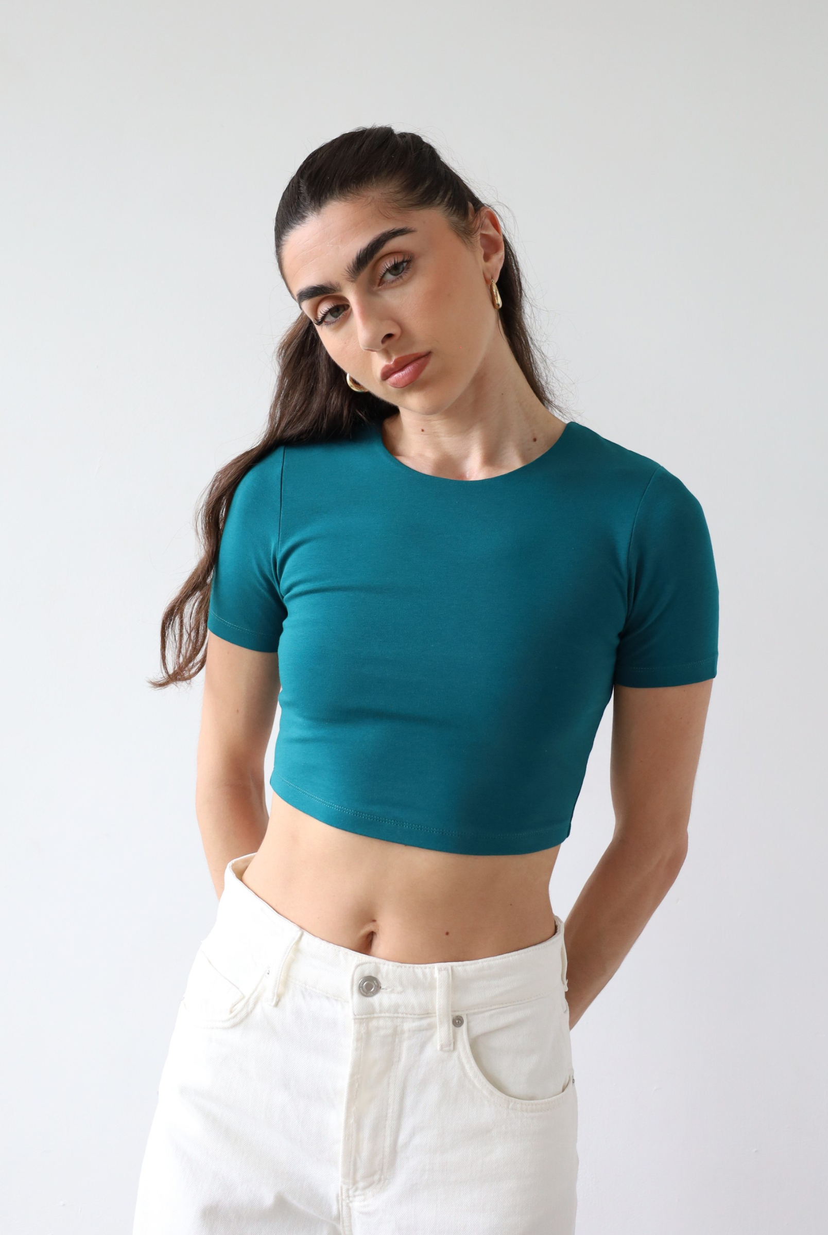 Organic cotton cropped teal crew neck t-shirt, front
