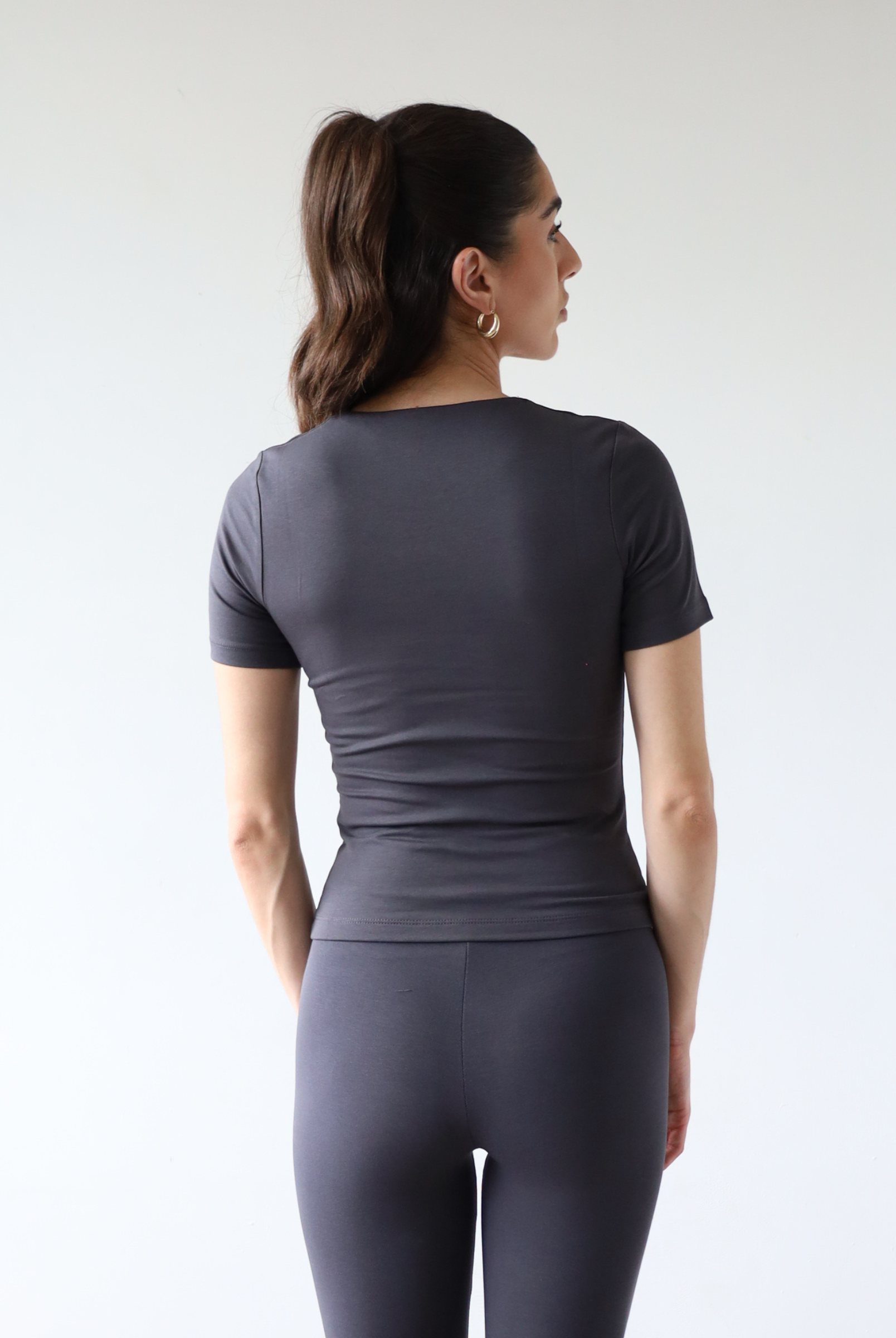 organic cotton short sleeve crew t-shirt, charcoal grey, back