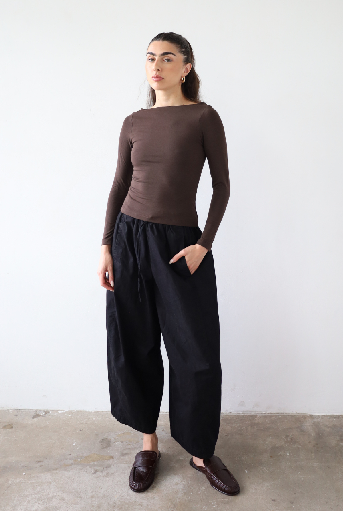 Organic cotton long sleeve boat-neck t-shirt, dark brown, front