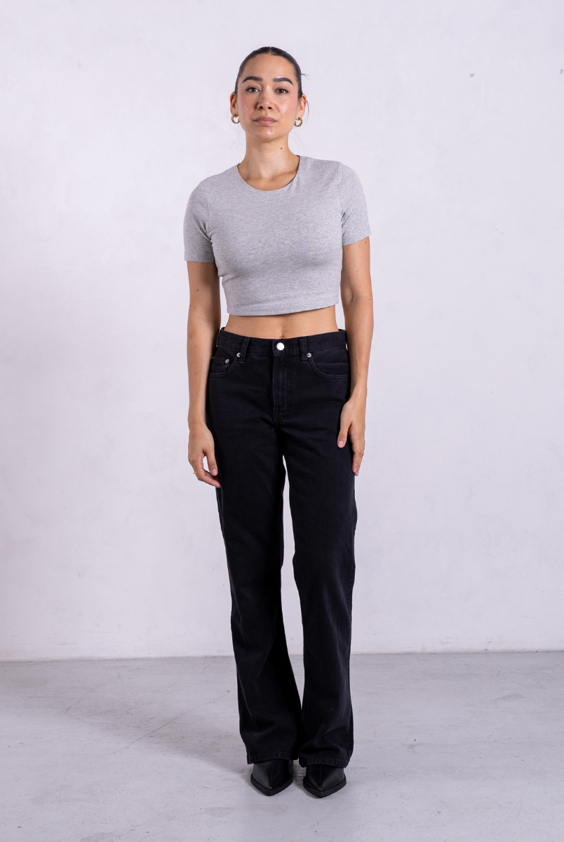 Grey cropped t-shirt