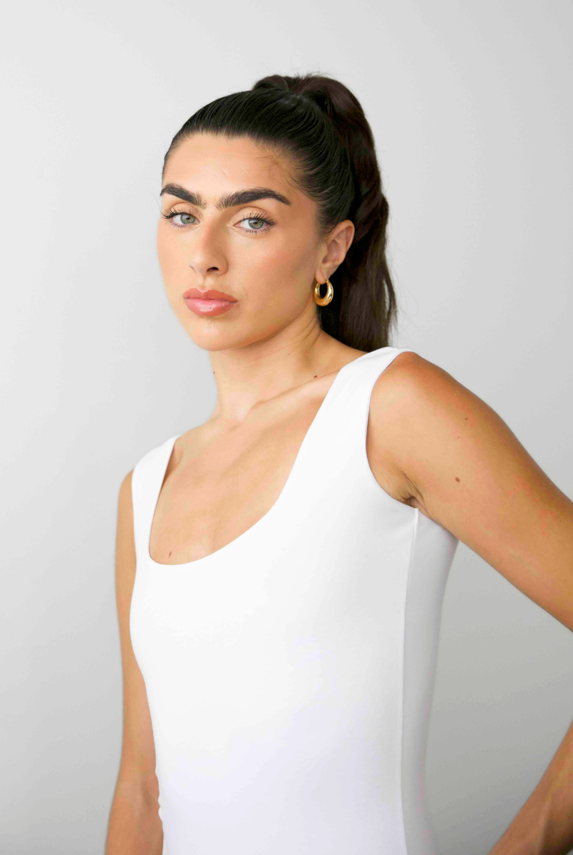 Square Neck Sleeveless bodysuit, White, Neck line