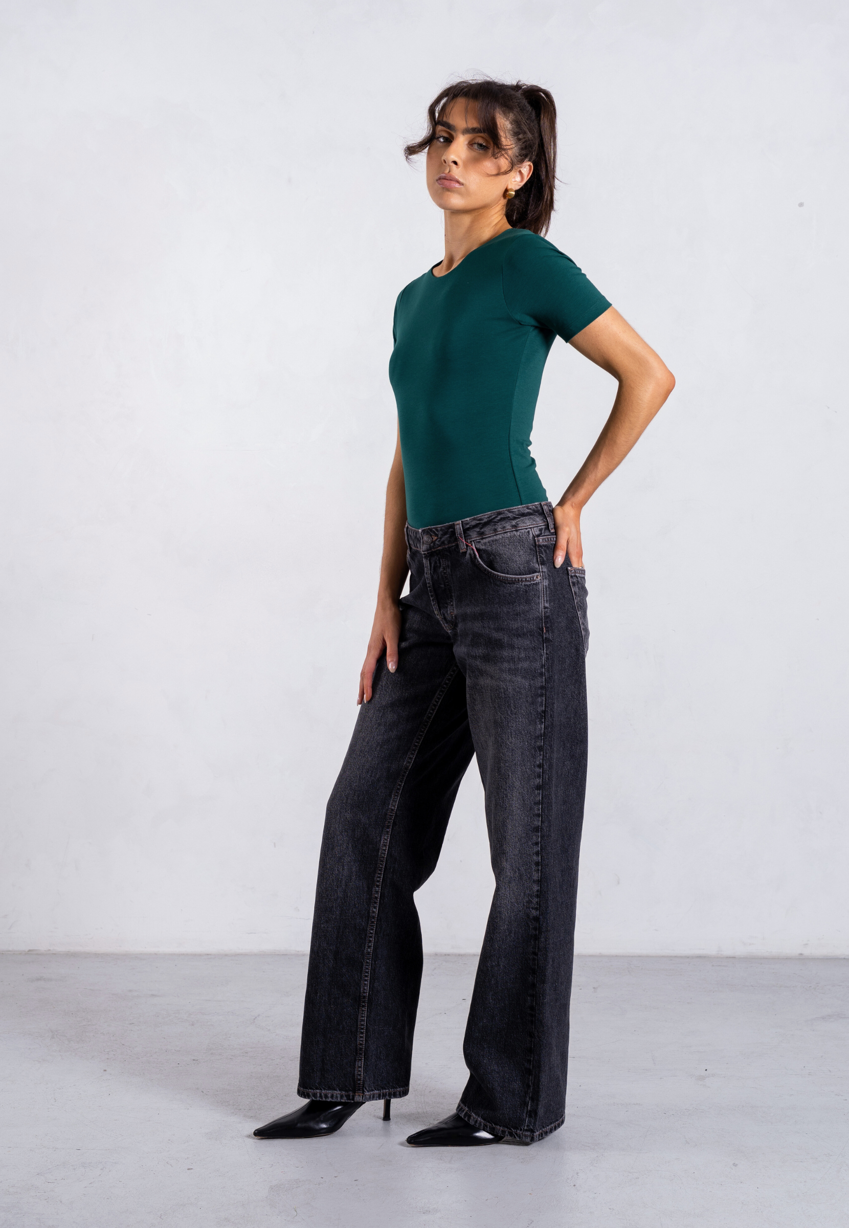 organic cotton t-shirt, evergreen side