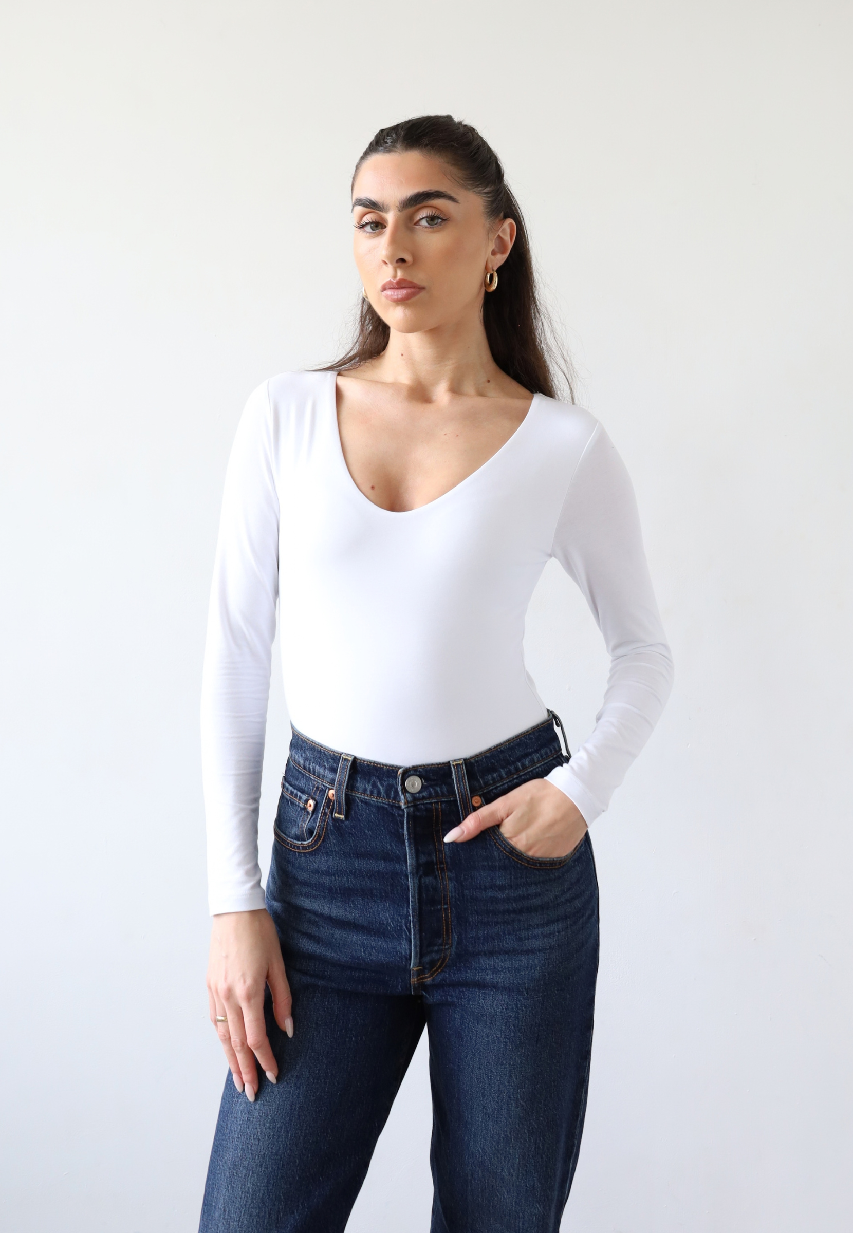 Organic cotton long sleeve v-neck bodysuit, white, front 