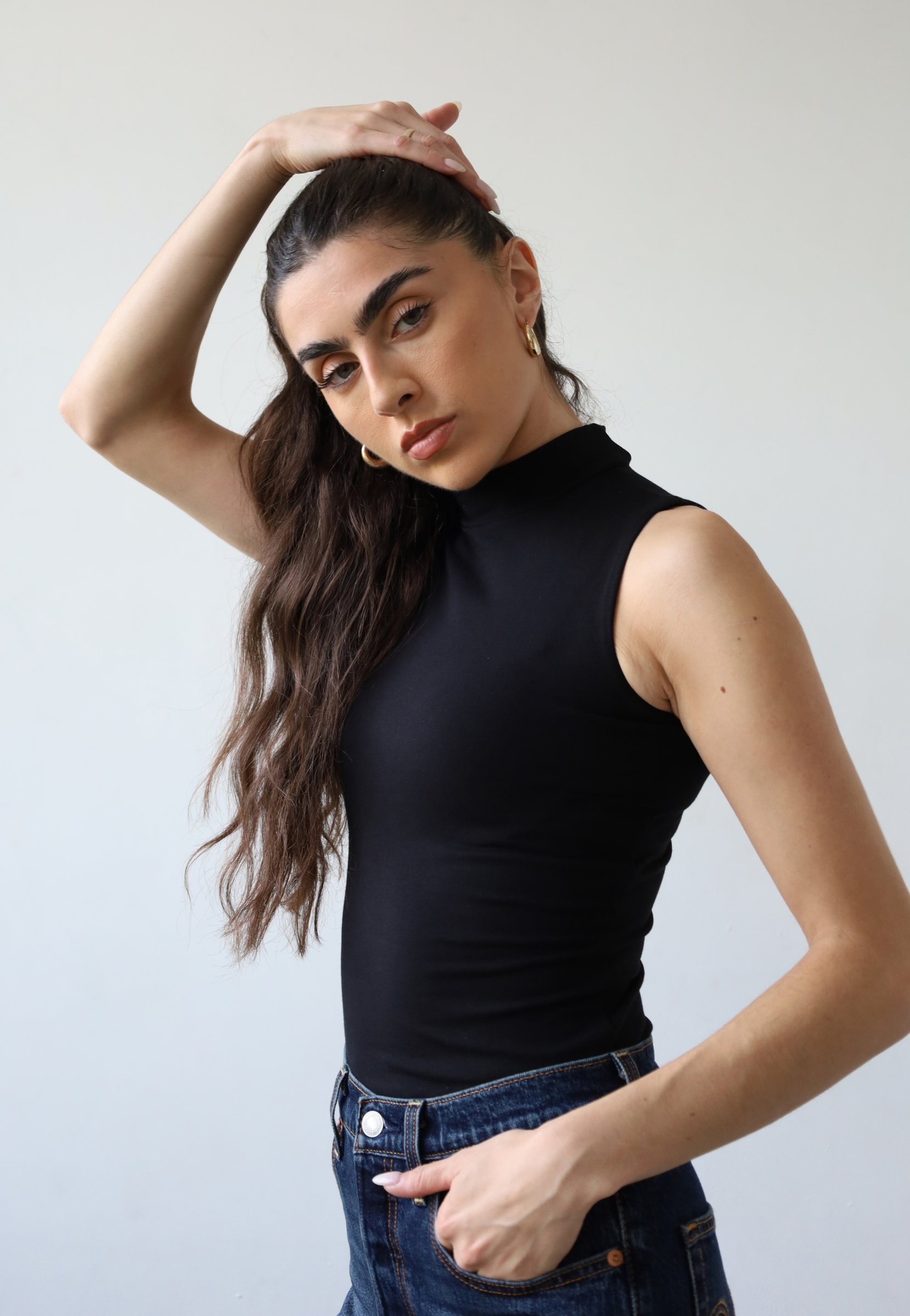 Organic cotton sleeveless turtleneck top, black, front 