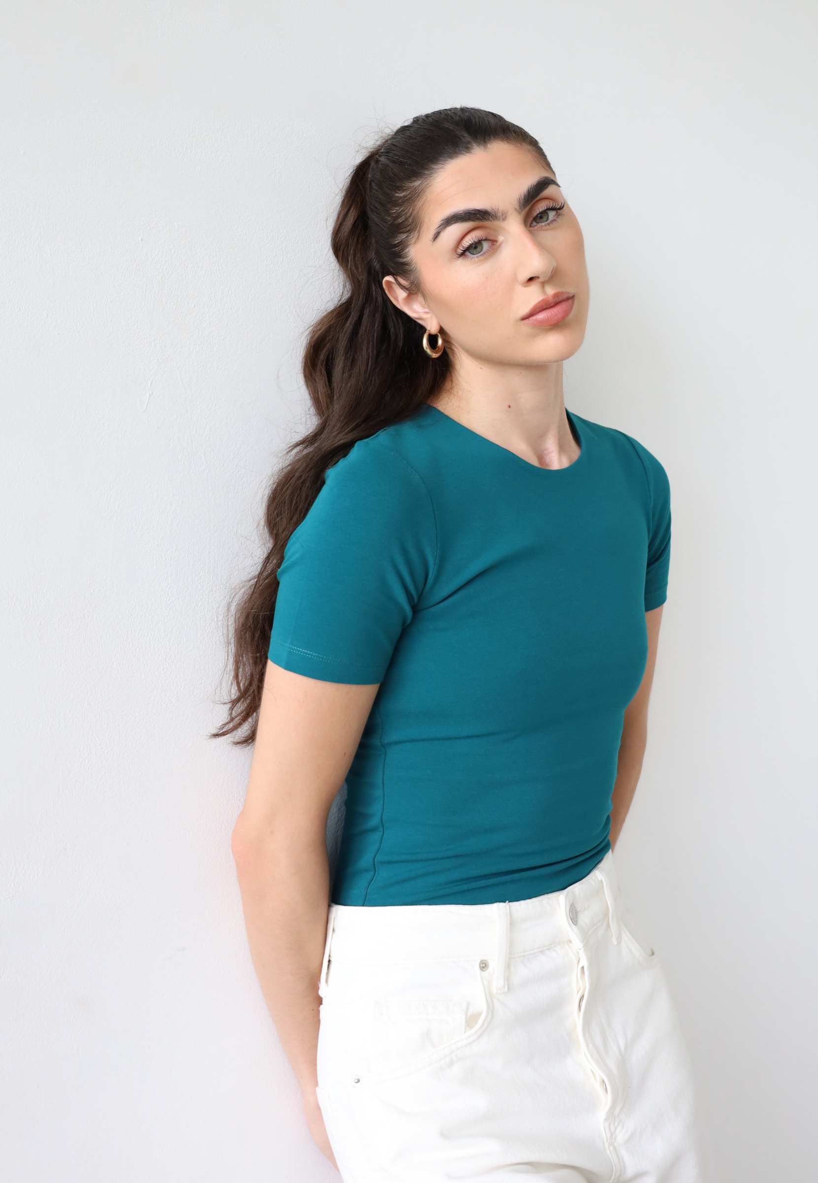 Organic cotton teal crew neck t-shirt, front