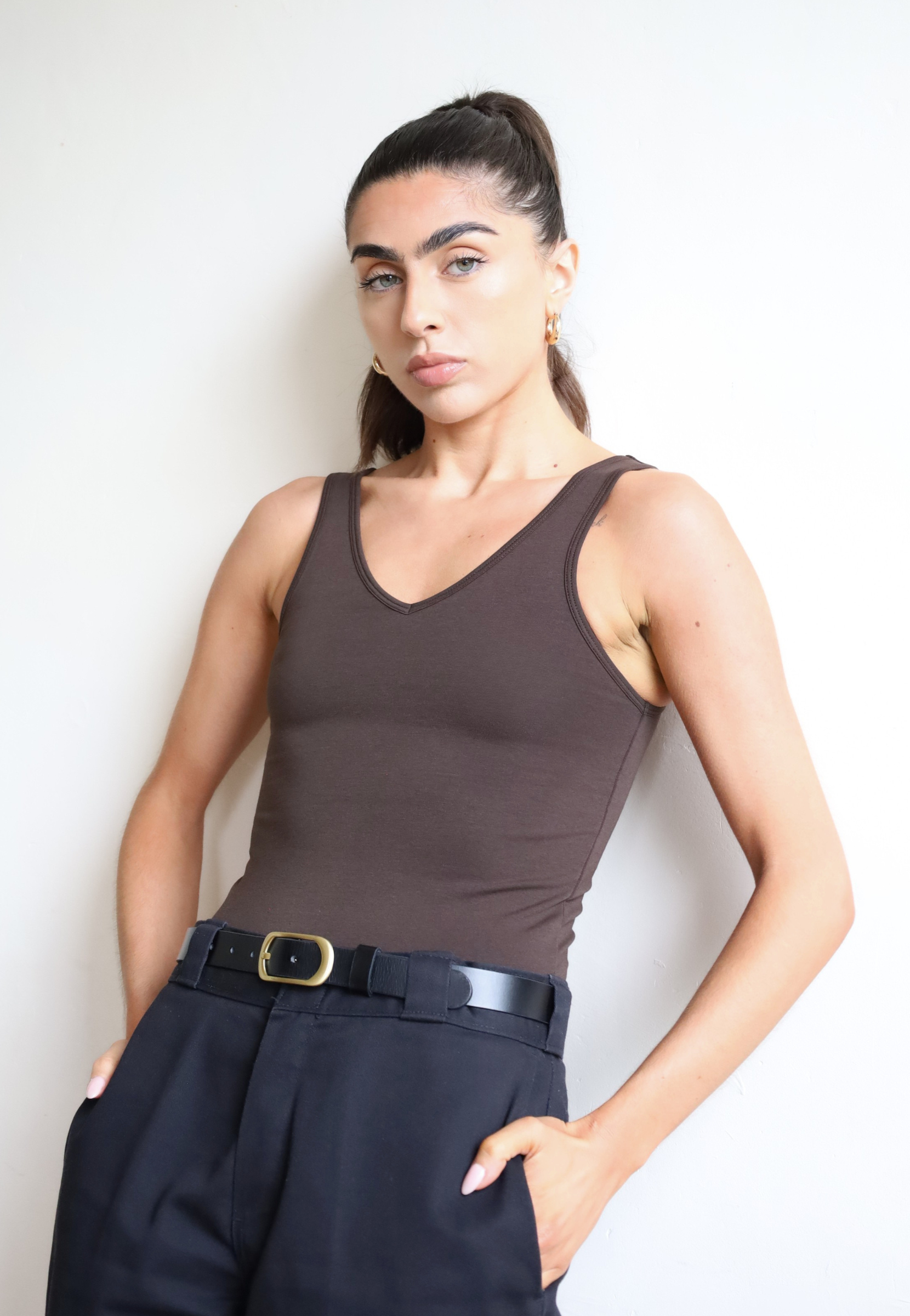 Womens organic cotton v-neck tank top, Brown