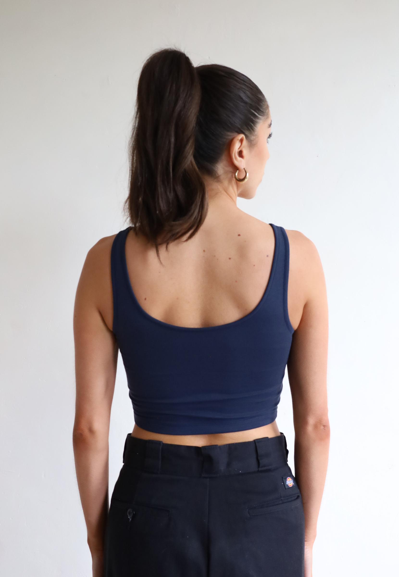 Womens organic cotton cropped v-neck tank top, navy blue