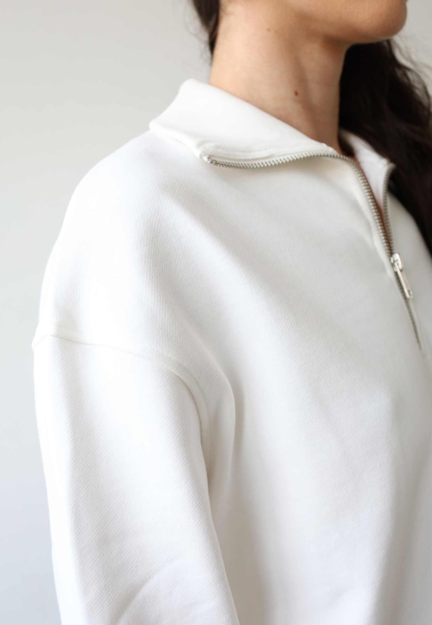 Organic cotton quarter-zip sweatshirt, white, neck detail 