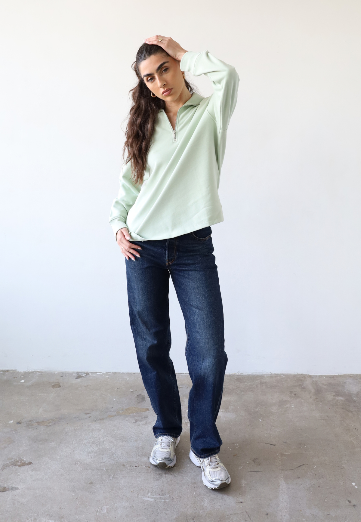 Organic cotton quarter-zip sweatshirt, light green, front 