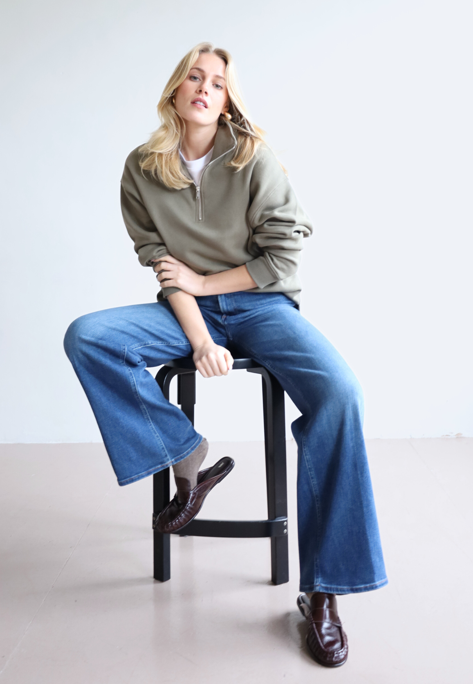 Organic cotton quarter zip sweatshirt, Olive green, front