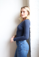 organic cotton long-sleeve crew neck t-shirt, navy blue, side 