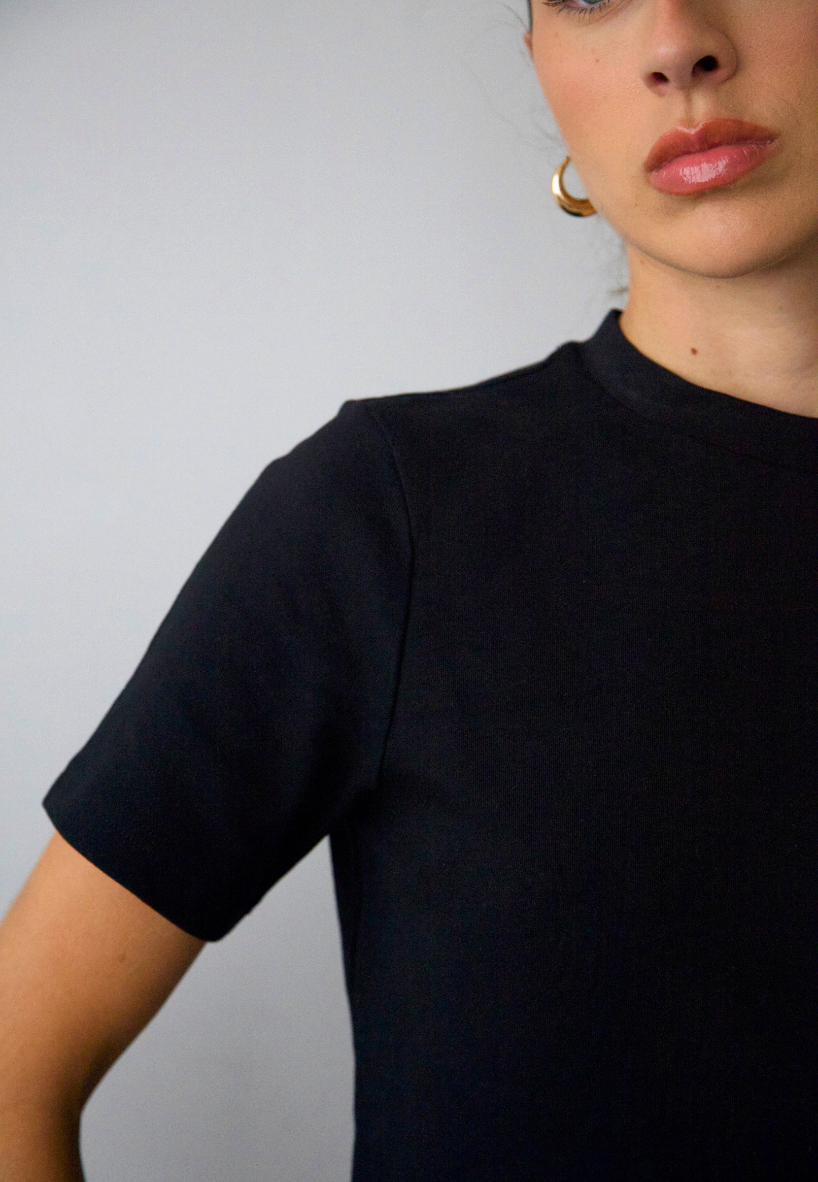Neckline, Relaxed Fit T-shirt, Black 