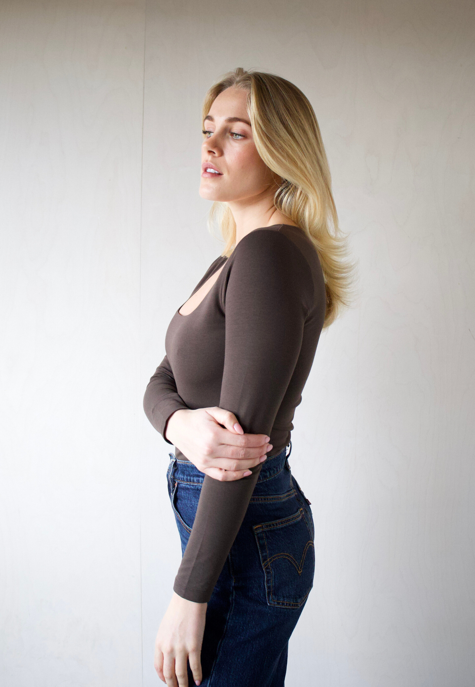 Organic cotton square-neck long sleeve T-shirt, Brown, side