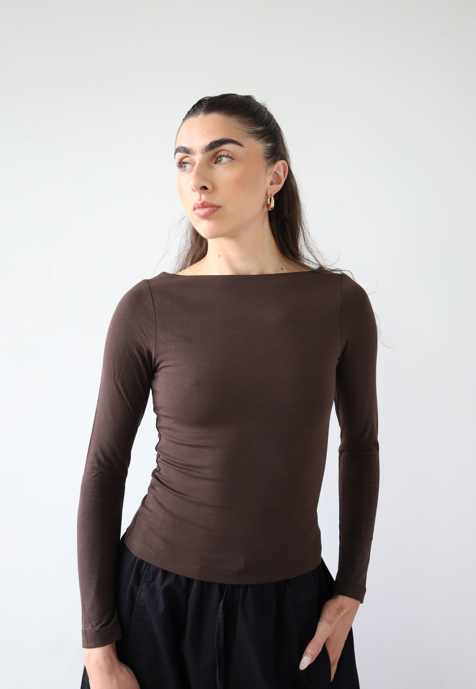 Organic cotton long sleeve boat-neck t-shirt, dark brown, front
