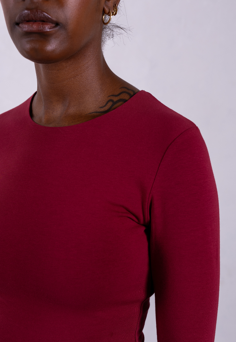 organic cotton long-sleeve crew neck t-shirt ruby wine