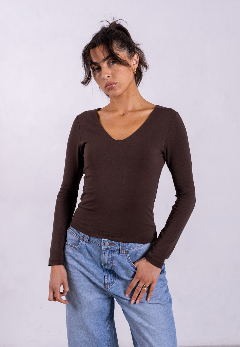 v-neck long sleeve t-shirt brown