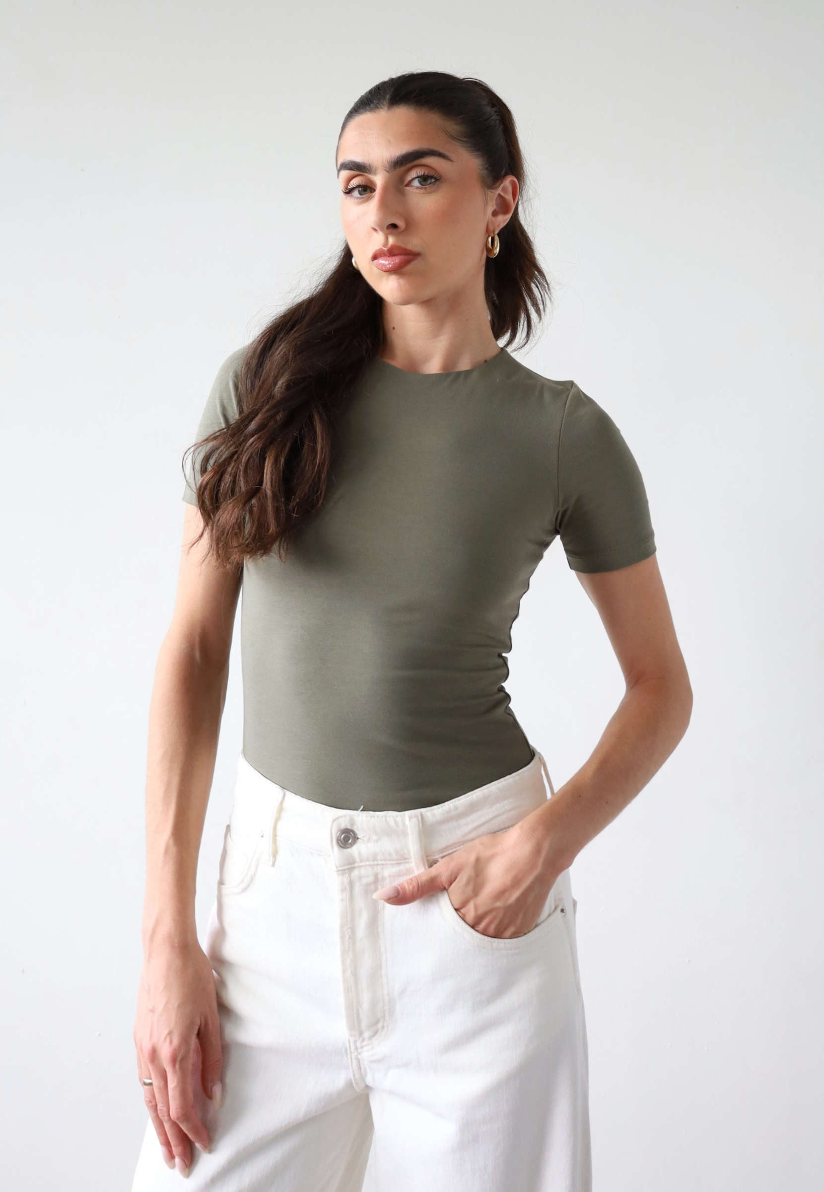 Organic cotton short sleeve crew neck t-shirt, olive green, front