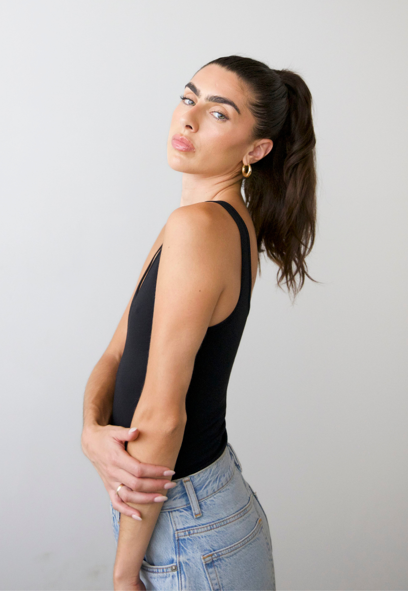 organic cotton v-neck tank top full length, black, side 